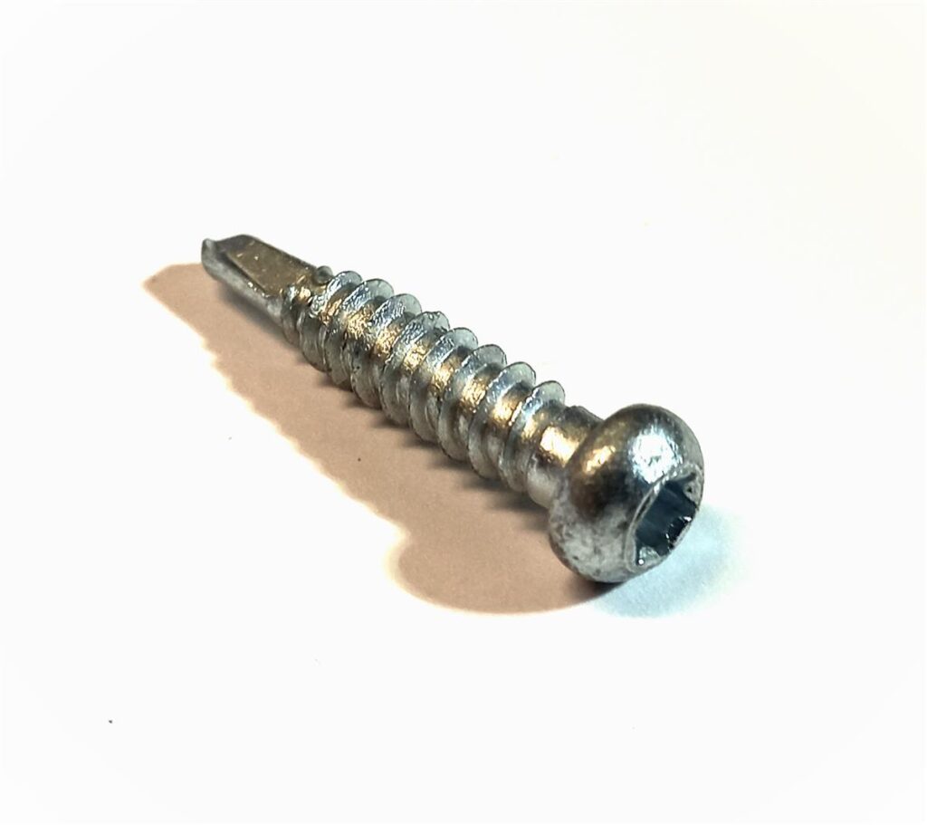 SELVBOR. BESLAGSKRUE A2 RUSTFR. 4,8X22 BLANK BORK.2X1MM
