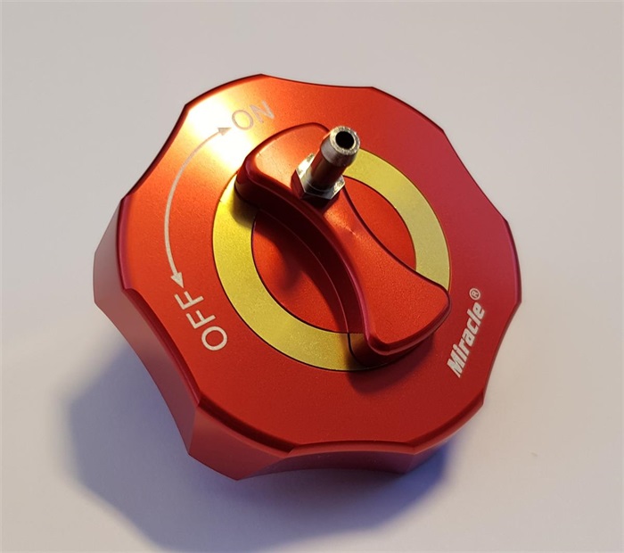 FUEL TANK CAP WITH SWITCH VALVE