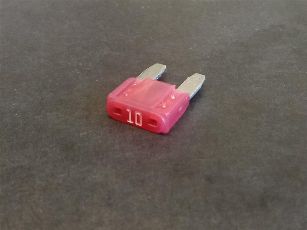 STIKKSIKRING FLAT MINI RØD - 10A