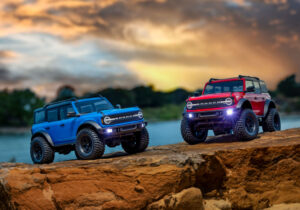 v02_1CA6BD367FD78E04FE4E9D35AAD15991-1.jpg TRX-4M FORD BRONCO 1/18 2022 CRAWLER RTR GREEN- TRAXXAS
