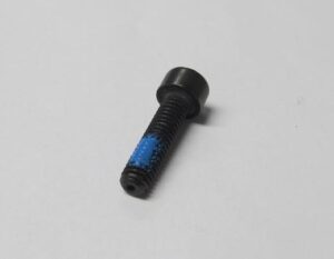 v02_2084DFB8AB3BB43E5B641606048CA445.jpg SKRUE 4X15MM UNBRAKO M/LOCTITE SAG 61/268/271/281
