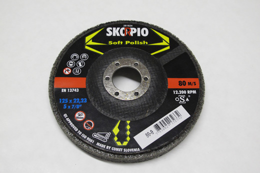 NYLONRONDELL SOFT POLISH F27 125X22,2MM P80 NR-23