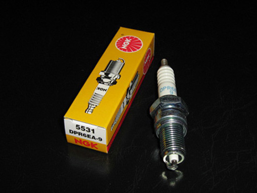 NGK DPR6EA9 PLUGG 8M0176670 827858Q