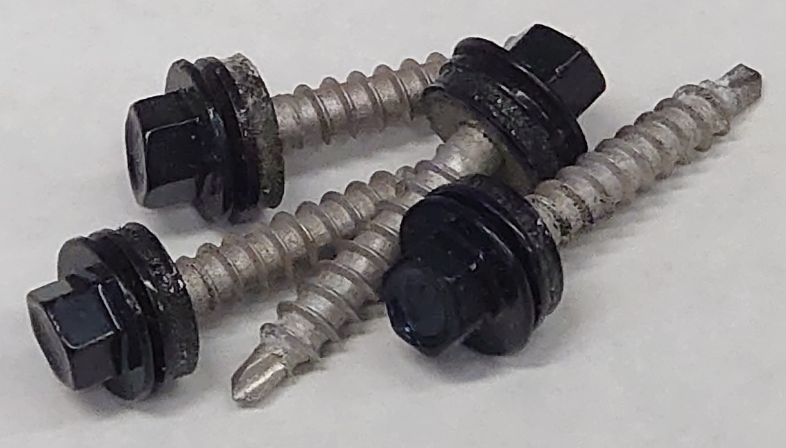 SELVBORENDE ALUM. SKRUE 5,5X35 SORT - RAL 9011 - Bilde 1