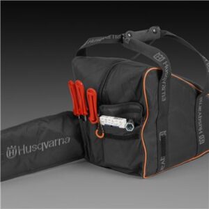 HUSQVARNA MOTORSAG BAG SVART/ORANSJE