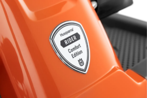 v02_4B480EDFFA536878C481BB9A39BE4B25.png HUSQVARNA R214TC RIDER INKL.AGREG. 103CM COMF.EDITION V-TWIN HQ HV586AE MOT.