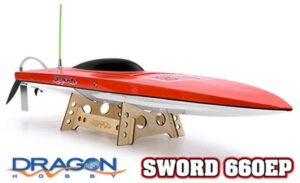 v02_58D7CE93DFAEE4A7BDAF411C63CE2C49.jpg SWORD 660EP RTR BÅT M/BØRSTELØS MOTOR
