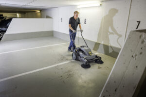 FEIEMASKIN KM 70/30 C BP 2 SIDEBØRSTER  EL.BØRSTER KÄRCHER