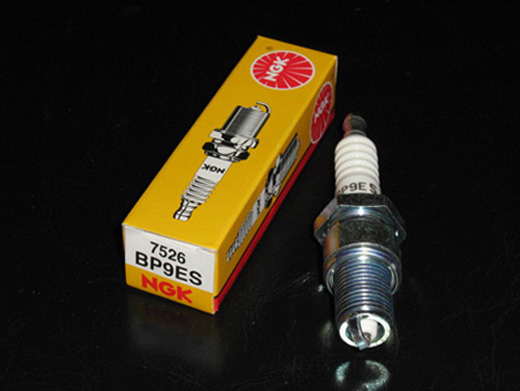 BP9ES NGK PLUGG 7526