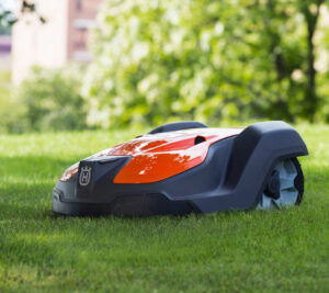 v02_6B4578568662531C8A553B1047BEFFFE-1.jpg VINTERLAGRING ROBOTKLIPPER