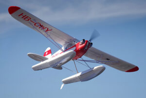 J3 CUB V4 1400MM W/FLOATS REFLEX V2-GYRO PNP FMS