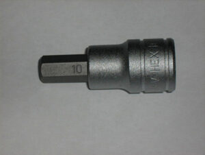 v02_9600EE88A43B4498D2641D21ED5ED02E.jpg 10MM UNBRAKO FOR INNV. SEKSKANTHULL. MED ½" FESTE - TENG TOOLS