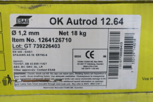 v02_9ABDA37CEB3358D07A04665EEB6D4F3F.jpg SVEISETRÅD OK AUTOROD 12.64 - 1,2 MM - 18 KG Spole