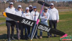 v02_9D482F7600B4D21D9BF26748E04E4761.jpg JEEMAX JETGLIDER