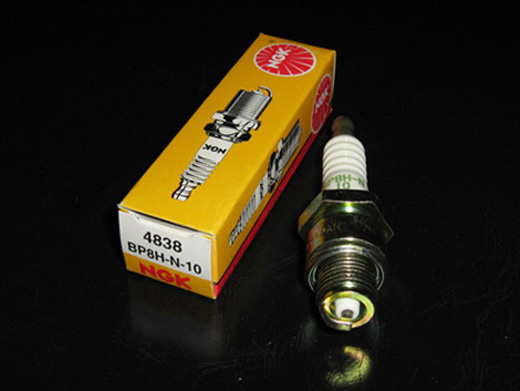 BP8HN-10 NGK PLUGG 4838