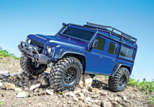 LAND ROVER DEFENDER SCALE & TRAIL 4WD BLÅ - TRAXXAS