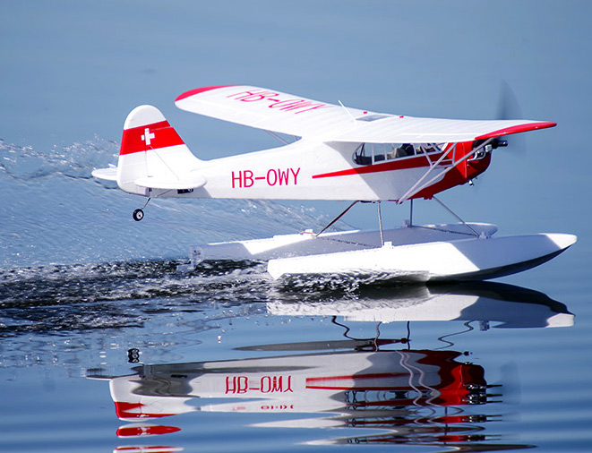 J3 CUB V4 1400MM W/FLOATS REFLEX V2-GYRO PNP FMS