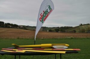 v02_E20F6B838B12CC6F65A75939F5747DE4.jpg VETTORE