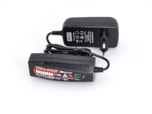 TRAXXAS PEAK 2A 230V NIMH