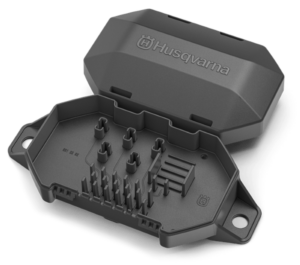 v02_F06FDDE1DF1497D2CDED14C4B939F6AF-1.png AUTOMOWER KONT.BESKYT.BOKS (FEKS.VINTERLAGRING) 599801701