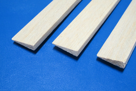 BALSA BAKKANTLIST 8X35MM