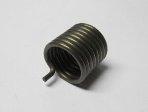 v02_FE2CBA60E4C03B55B07C8B91FEACF3E6.jpg FJÆR HÅNDTAK OG STARTAPP. SAG 38,5x26,5mm