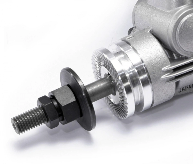 OS MAX FS-64V 4-STROKE ENGINE